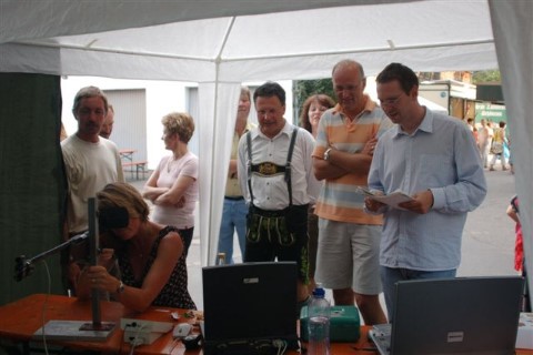 1. Brgermeister Hans Eschlberger am Stand der SGU